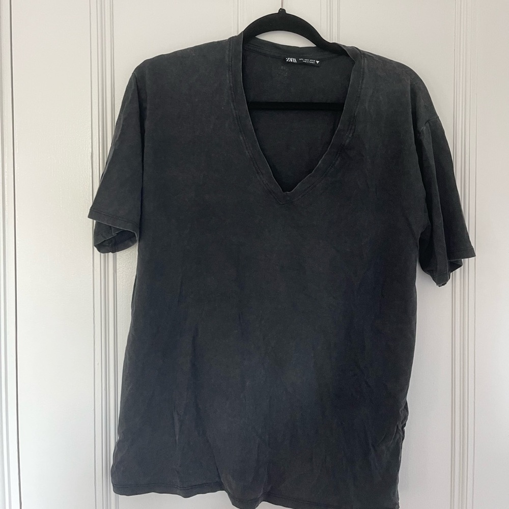 zara grey tshirt- never worn